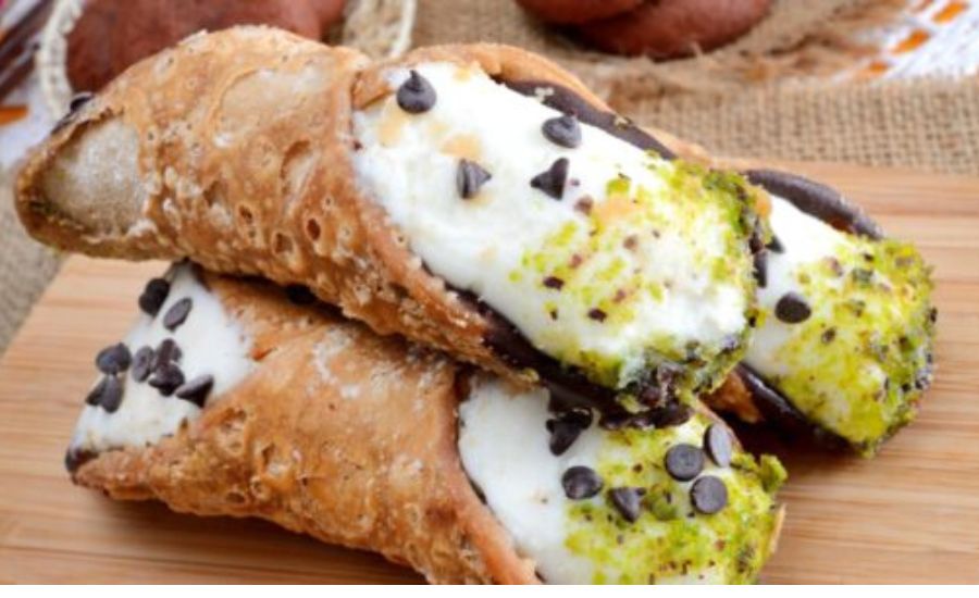 cannoli_queen amanda labollita